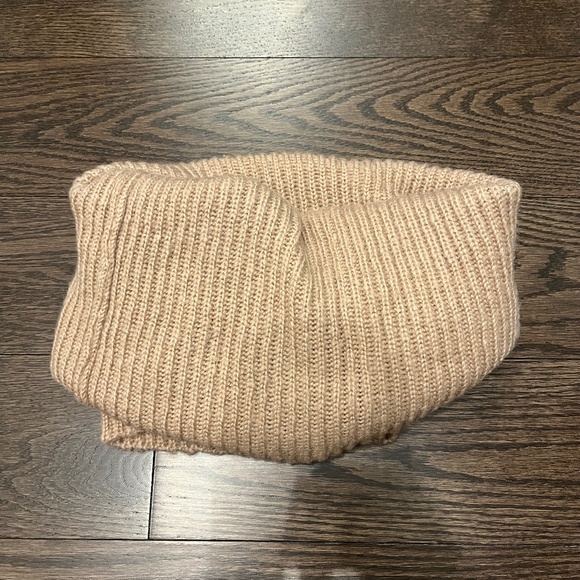 H&M Dusty Pink Scarf Neck Warmer - Picture 1 of 3